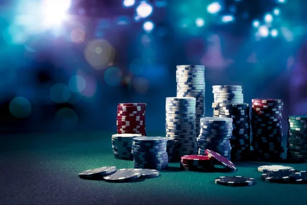 Live European Roulette table with croupier and wheel visible on mobile phone screen